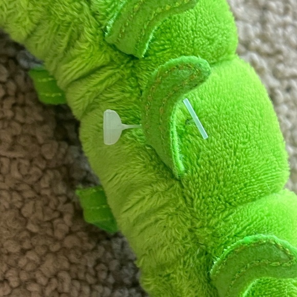 NWOT Crayola Caterpillar Shoulder Plush Toy - Picture 6 of 8